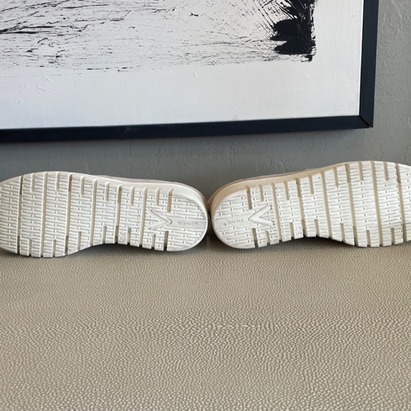 Vionic Uptown Sur Waterproof Wedge Ankle Boots - Picture 7 of 7